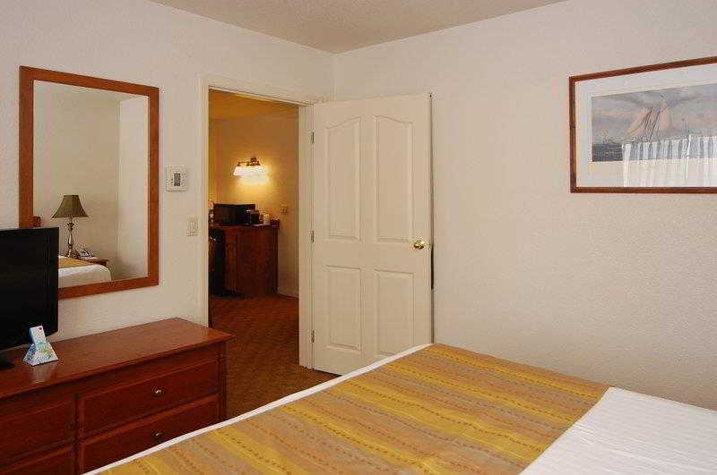 Best Western Executive Inn Los Banos Room photo