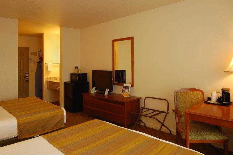 Best Western Executive Inn Los Banos Room photo
