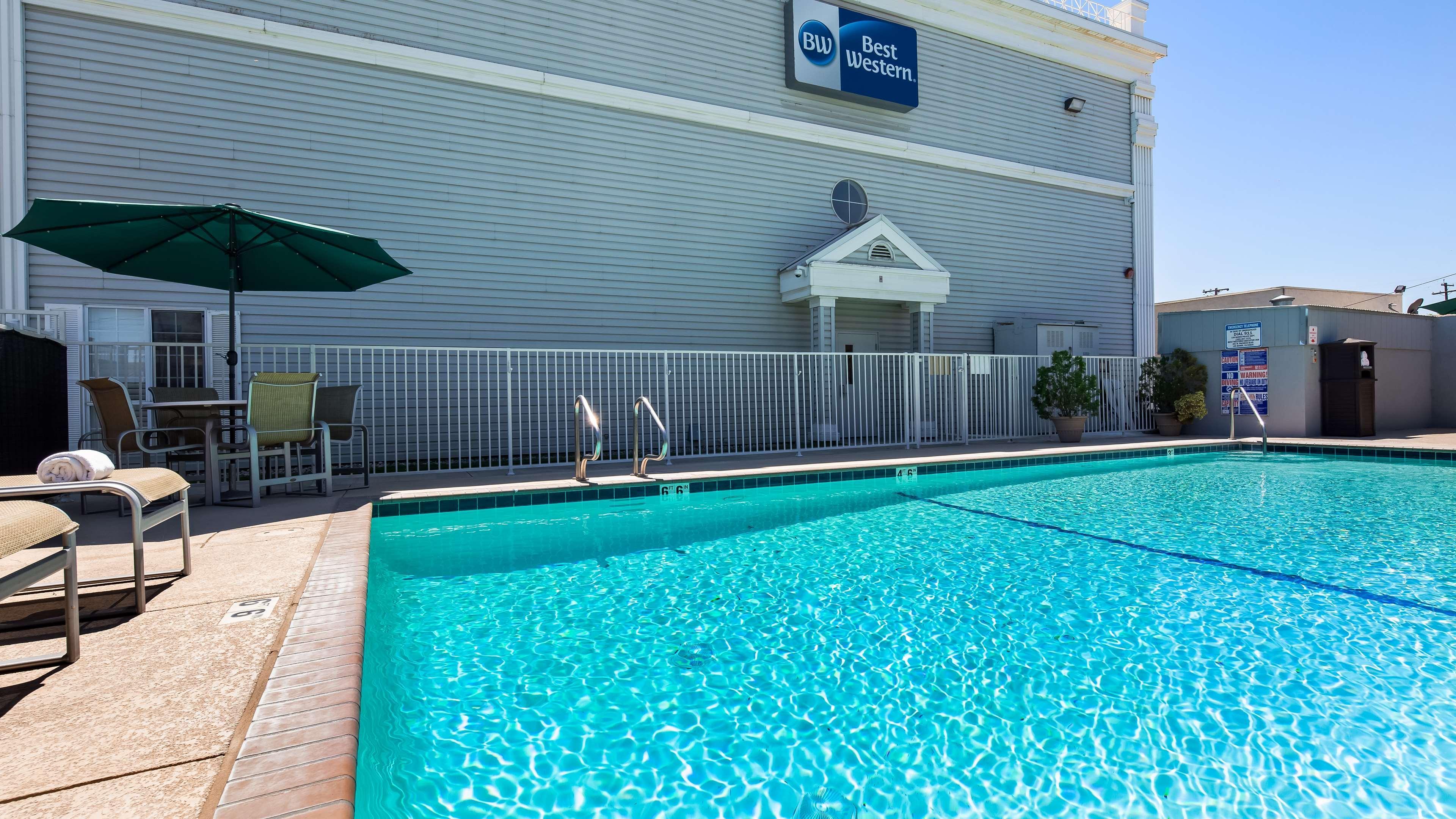 Best Western Executive Inn Los Banos Exterior photo
