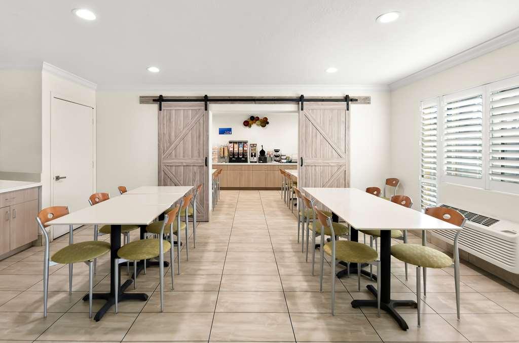 Best Western Executive Inn Los Banos Restaurant photo