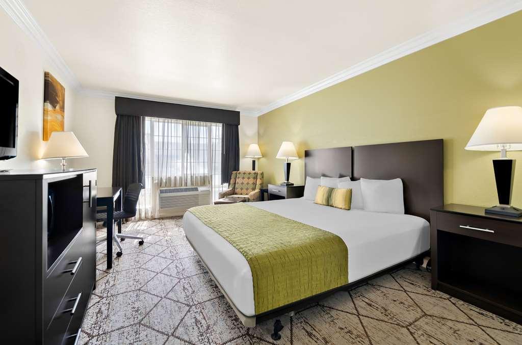 Best Western Executive Inn Los Banos Room photo