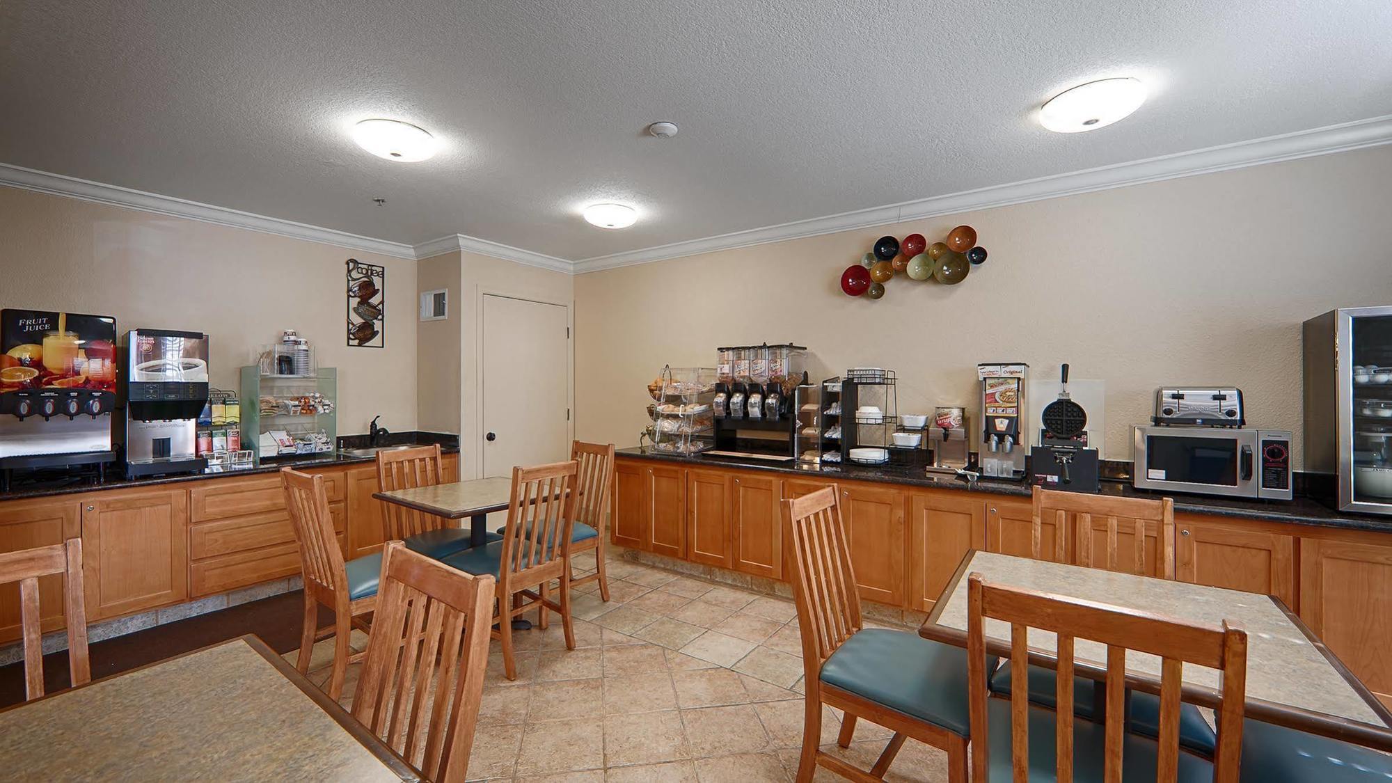 Best Western Executive Inn Los Banos Exterior photo